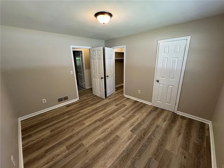 5594 Laurel Ln NW — Photo 21