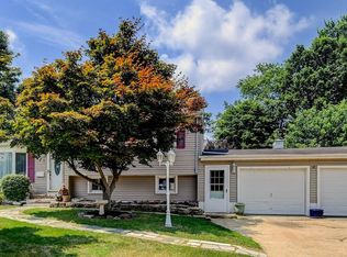 2 Locust Ter, Middletown, NJ 07748