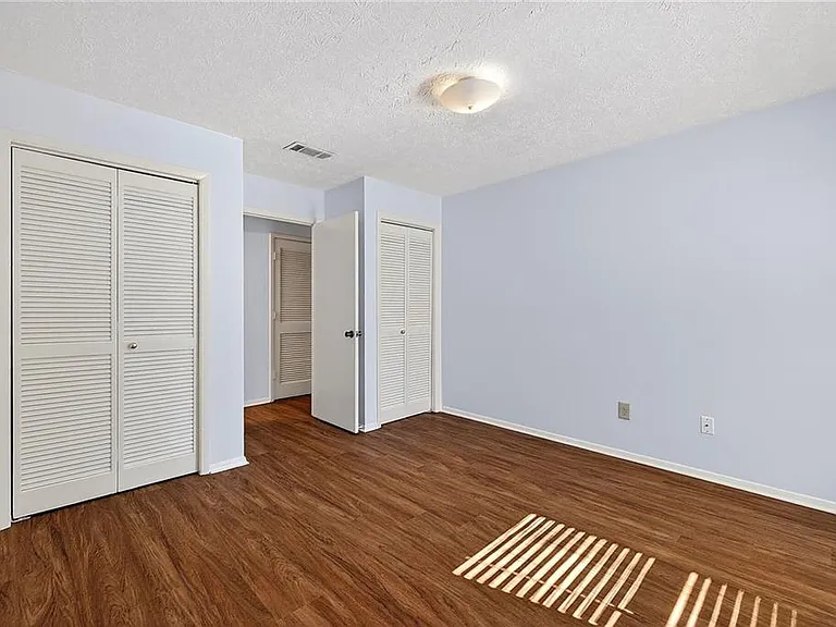 903 Cumberland Ct SE — Photo 13