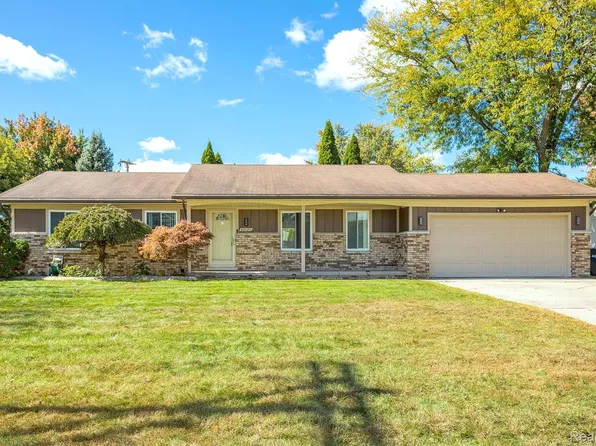 42101 Bobjean St, Sterling Heights, MI 48314