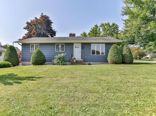 495 Kreutzer St, Athens, WI 54411