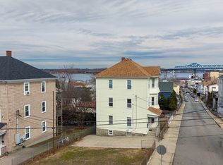221 Beach St, Fall River, MA 02721