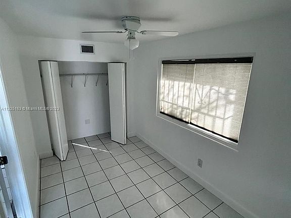5th image of 1049 NW 95th St #1