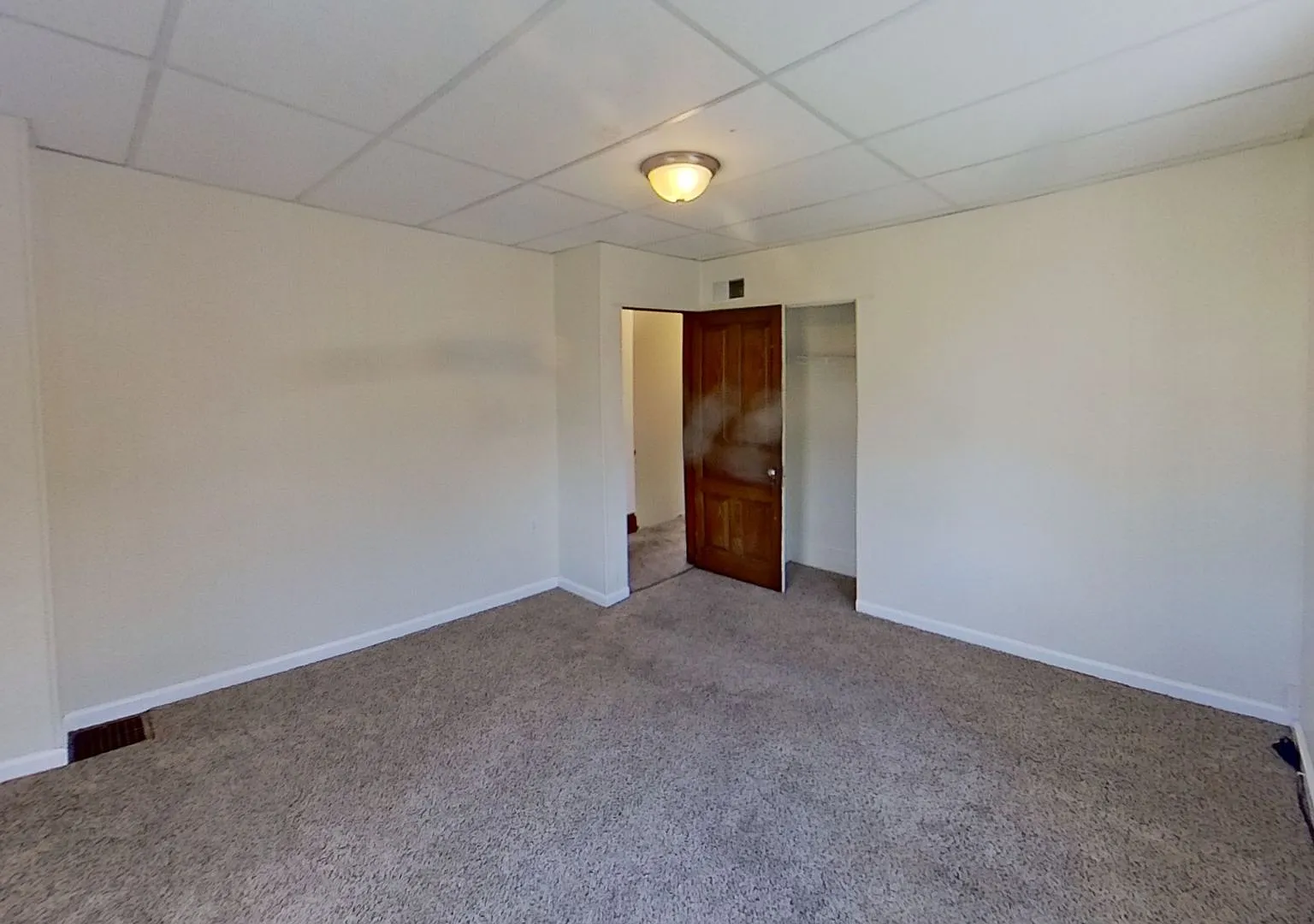3 Bedroom Single Family Home — Photo 2