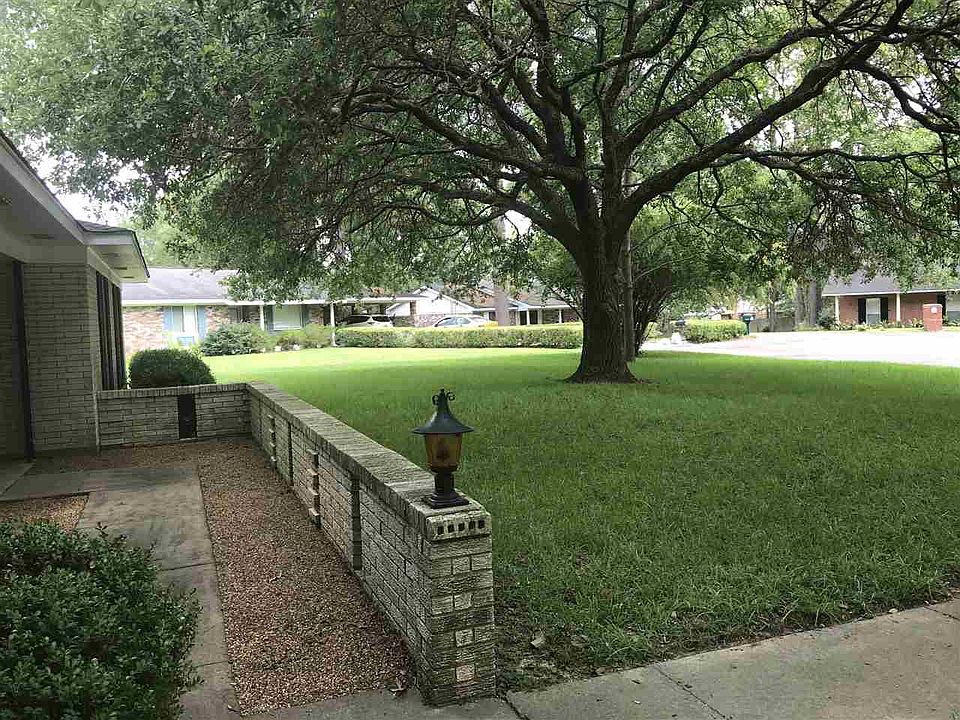 2nd image of 7 Pecan Way