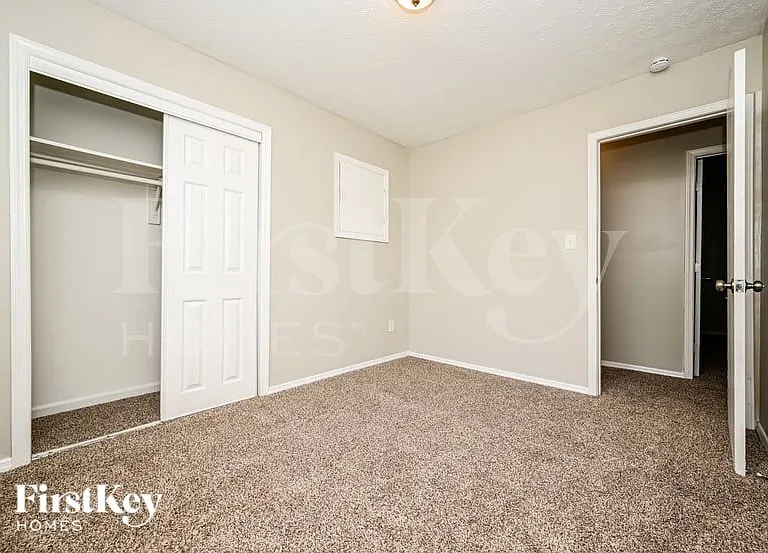 3031 Orbit Cir — Photo 13
