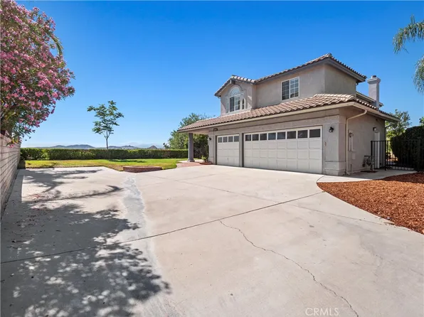 22325 Mandarin Ln, Santa Clarita, CA 91390