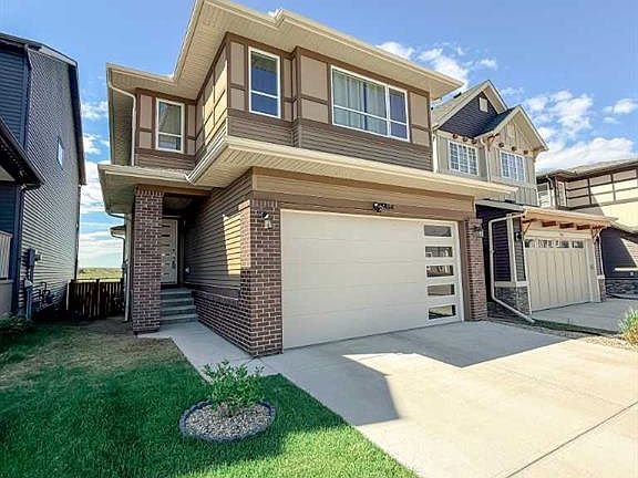 2nd image of 464 N Lawthorn Way SE