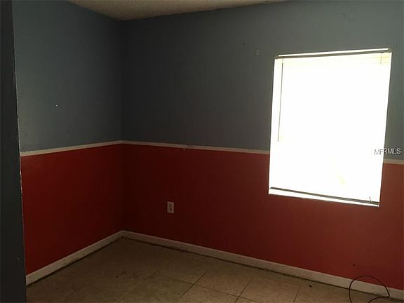 4th image of 224 W Pierce Ave