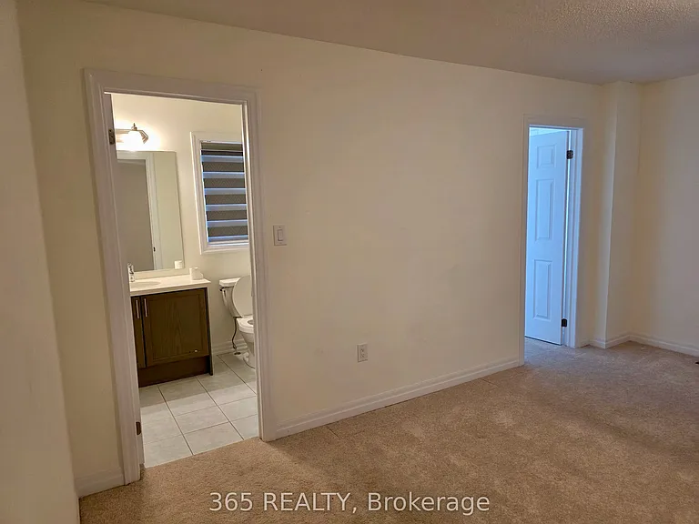 223 Warden St — Photo 32
