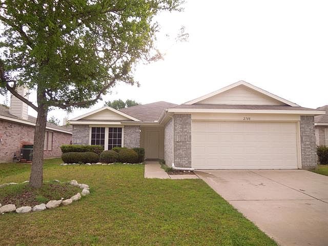 1st image of 2708 Terrace Dr
