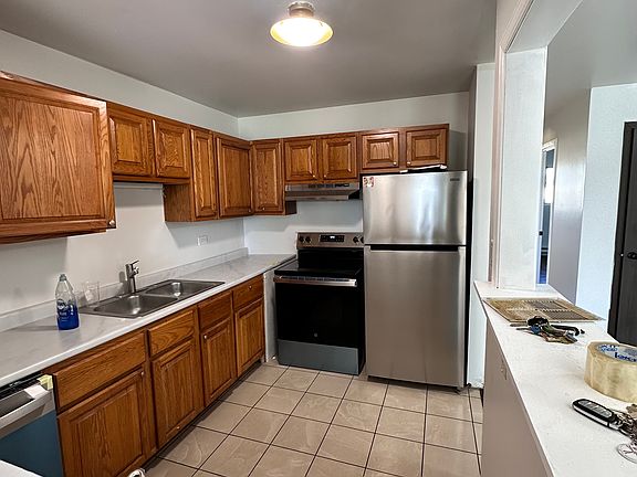 3rd image of 4119 Jennifer Ln APT 3E