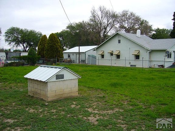 2nd image of 2721 Santa Fe Dr