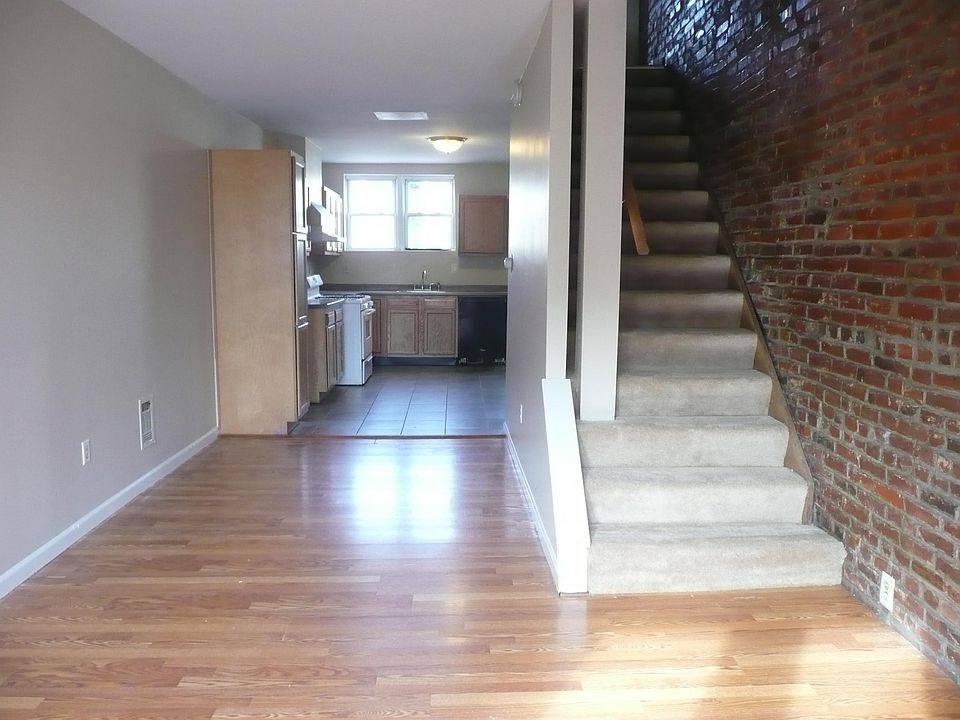 2nd image of 3210 Leverton Ave