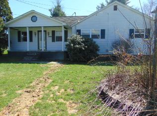 315 State St, Oak Hill, WV 25901