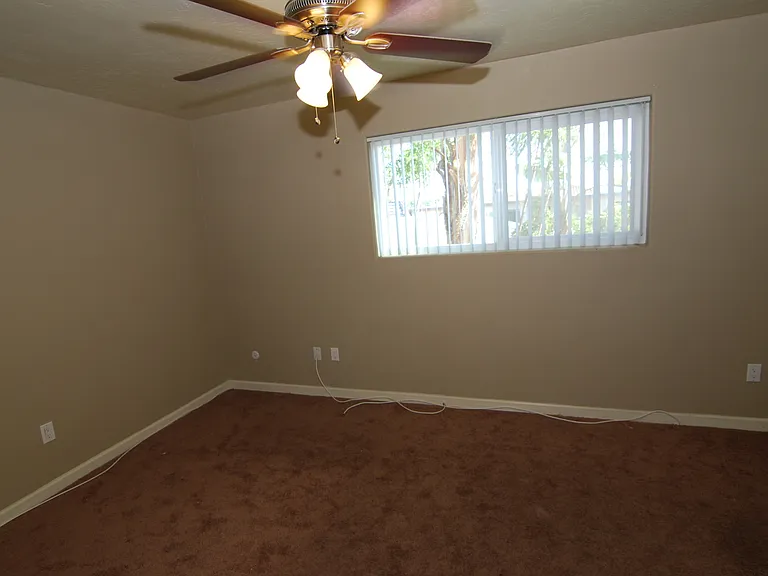216 Del Mar Ave — Photo 8