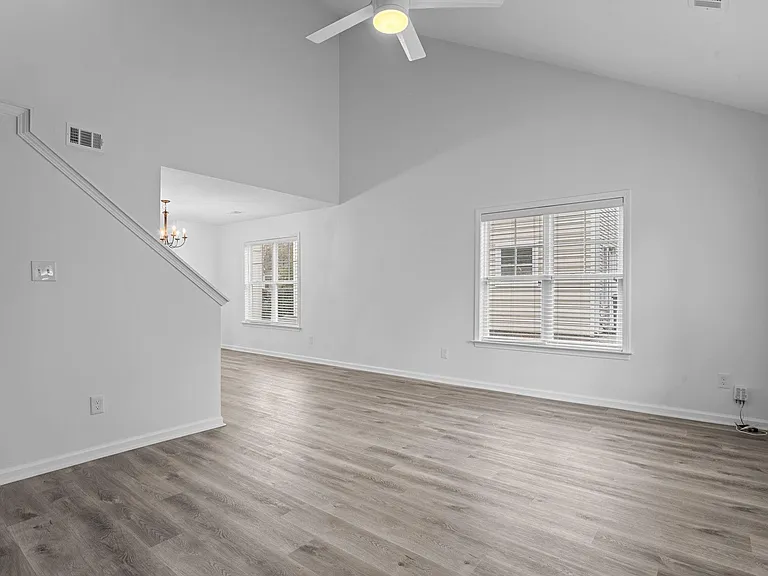 7926 Camden Hollow Rd — Photo 10