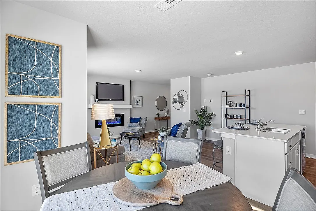 305 Juniper Dr - 0 — Photo 3