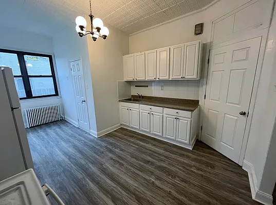 Rented by Mitra Hakimi Realty Group, LLC | media 1