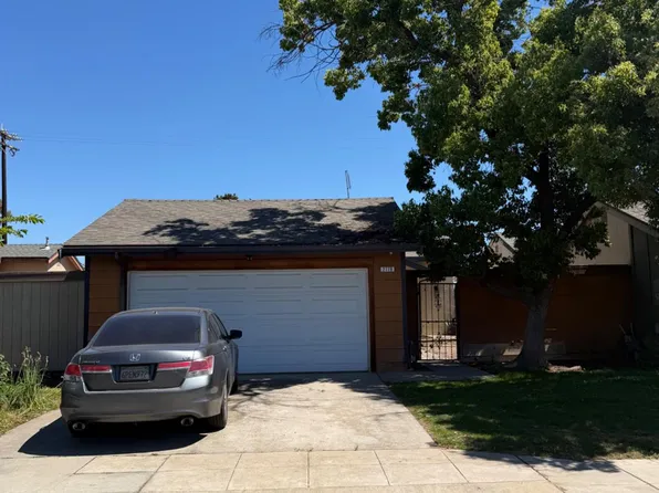 2778 N Selland Ave, Fresno, CA 93722