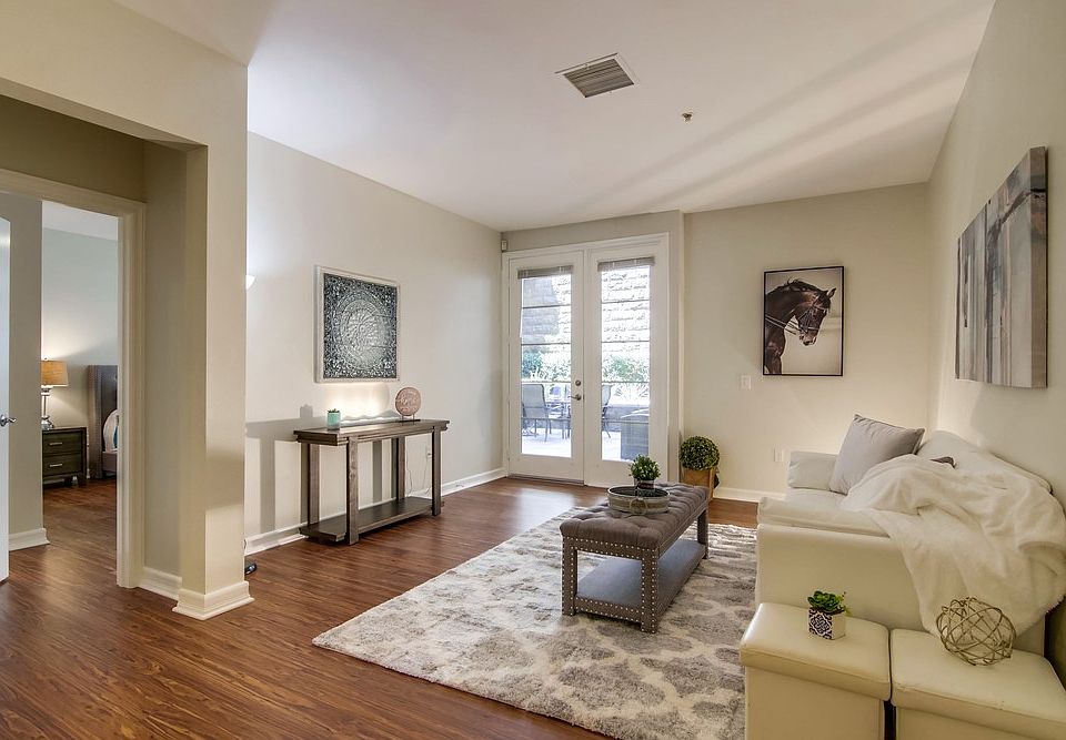 1st image of 1480 Broadway #2215