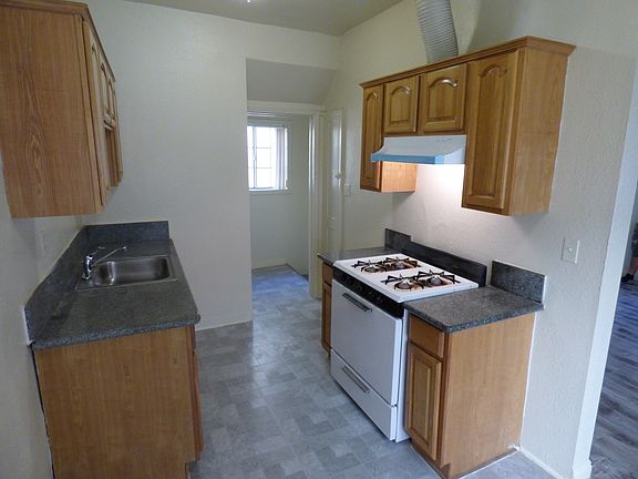 4th image of 1124 Huntington Dr APT M