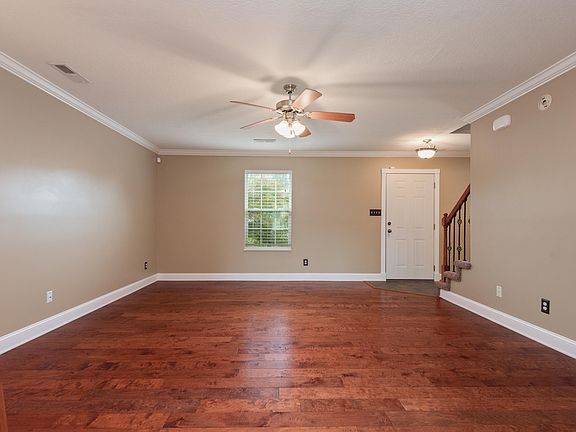 5th image of 7307 Red Clover Ln