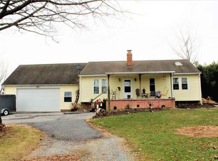 69 Baltimore St, Spring Grove, PA 17362