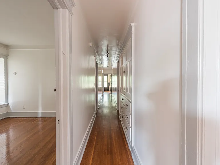 420 E Ferry St #1 — Photo 12