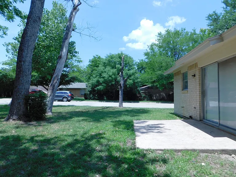 217 Mockingbird Ln — Photo 17