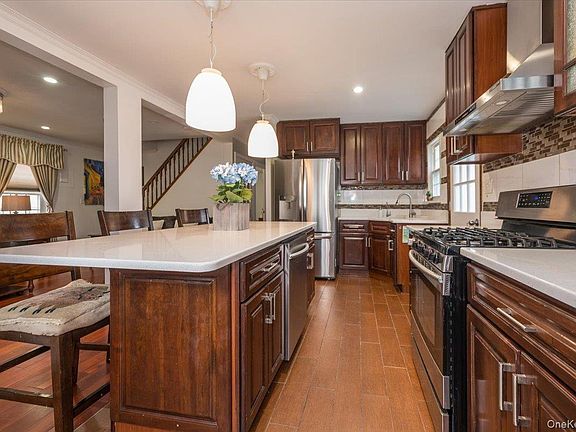 3rd image of 24611 61st Avenue