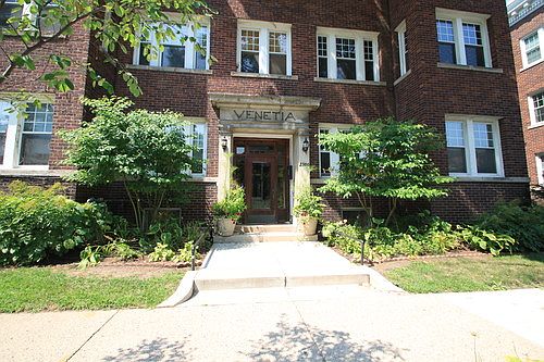 1st image of 2300 Girard Ave S APT 304