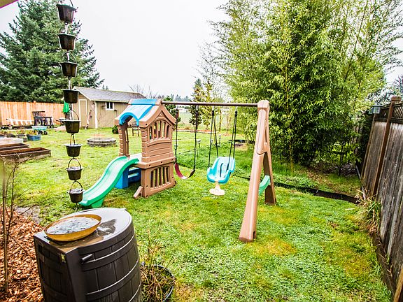 5th image of 3706 NE 135th Ave