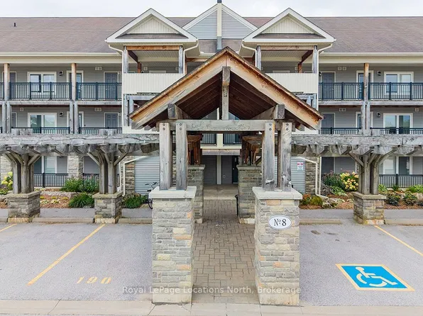 8 Brandy Lane Dr #303, Collingwood, ON L9Y 0X4