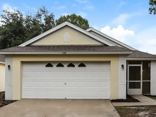 748 Cape Cod Cir, Valrico, FL 33594