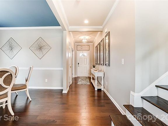 5th image of 6000 Parkview Ct