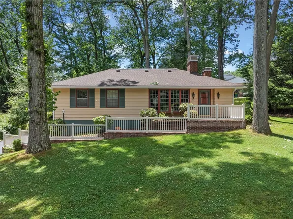 153 Greenhill Dr, Butler, PA 16001