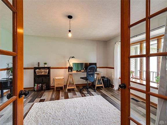 4th image of 5776 Swan Dr