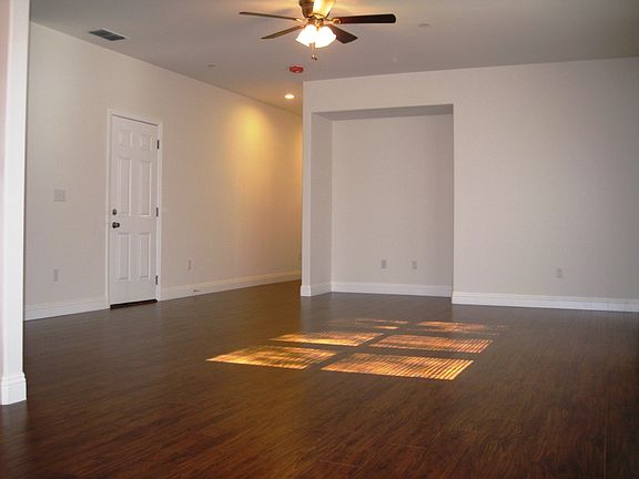 3rd image of 420 Kesner Ave