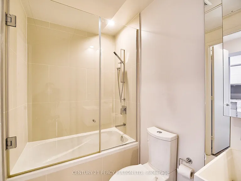 1 Bloor St E #3605 — Photo 12