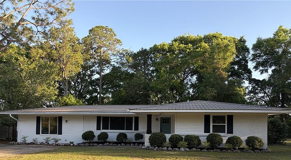 1st image of 1572 Hillandale Dr