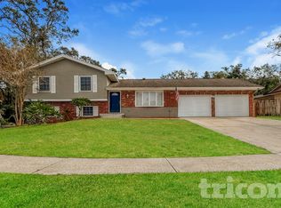 1439 Leafwood Ct, Tarpon Springs, FL 34689