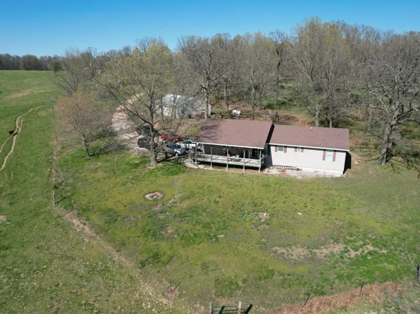 573 Lawrence 1230, Ash Grove, MO 65604