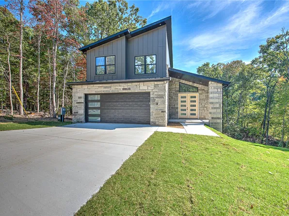 11 Skelmorlie Ln, Bella Vista, AR 72715