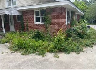 710 Harvey St, Kinston, NC 28501