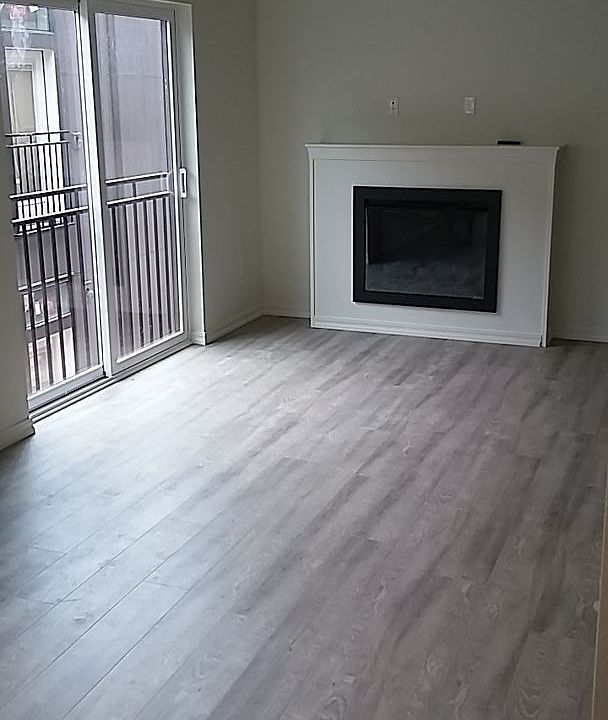 2nd image of 5625 E Burnside St APT 302