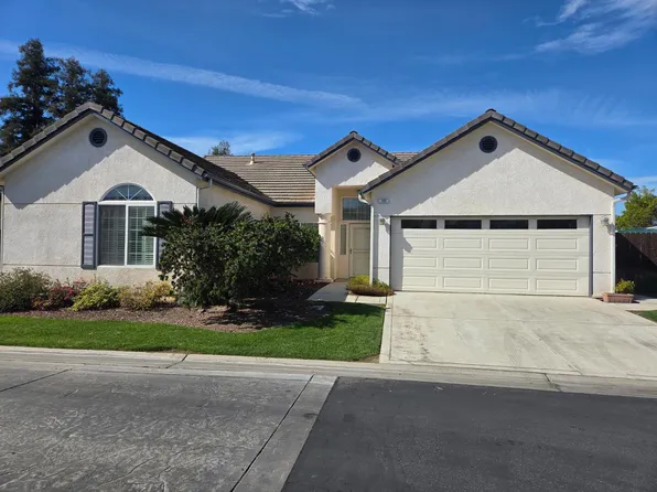 2300 Sierra St APT 103, Kingsburg, CA 93631