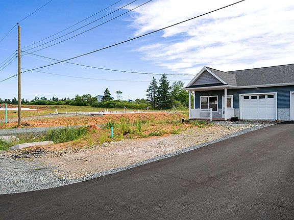 3rd image of 24 Summer Hill Pl