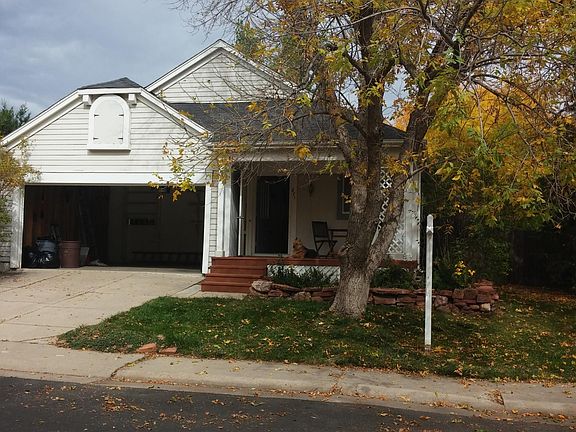 2nd image of 271 Greenway Cir W