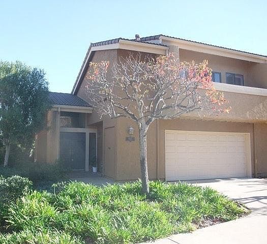 Sunny Quiet End Unit only one neighbor